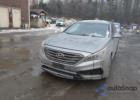 2016 Hyundai Sonata Sport z USA, uszkodzony, nr VIN 5NPE34AF0GH262377